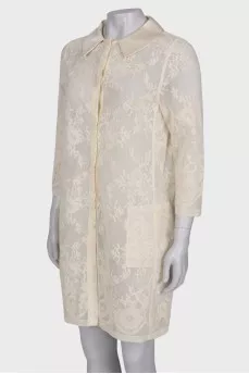 Buttoned lace coat
