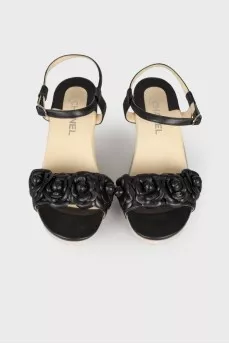 Decorated leather sandals