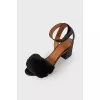 Leather sandals with fur