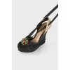 Sandals with wedge decoration