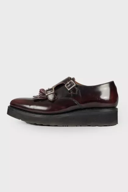 Patent leather shoes