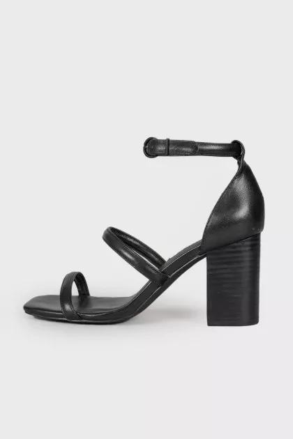 Black leather sandals