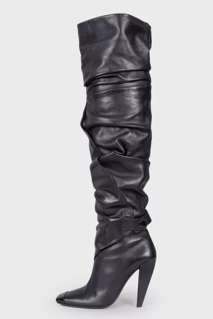 Leather booties with a square toe