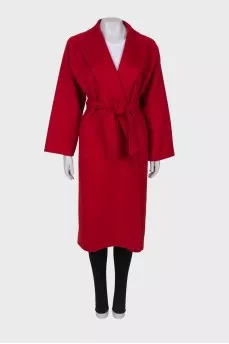 Cashmere coat with belt