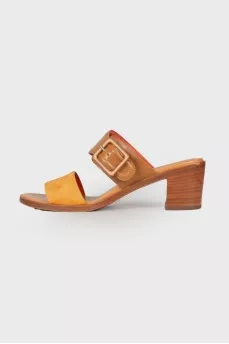 Dark beige leather sandals