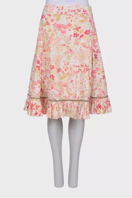 Skirt with pleated hem