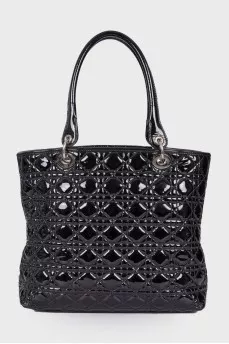 Лаковая сумка Lady Dior