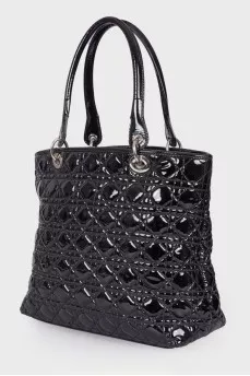 Лаковая сумка Lady Dior