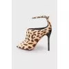 Printed pony leather shoes