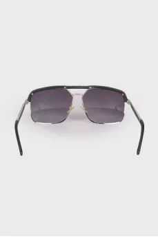 Sunglasses with rhinestones