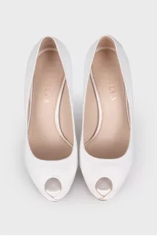 White peep toe pumps