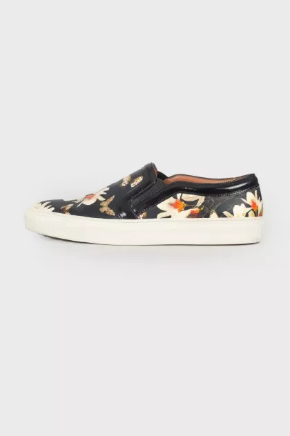 Printed leather slip-ons