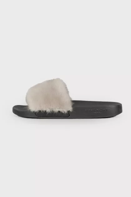 Slippers with mink fur