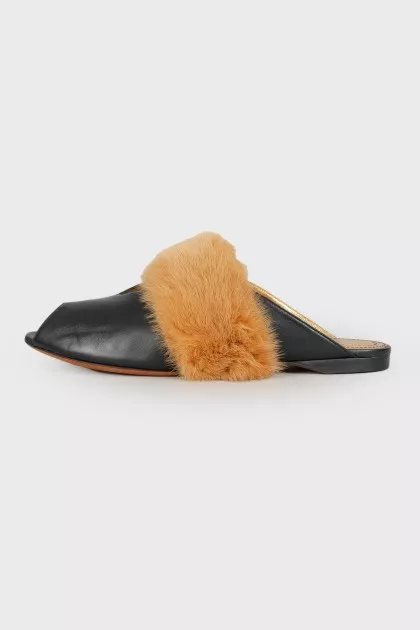 Leather mules with mink fur