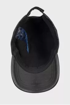 Men's black cap with brand logo