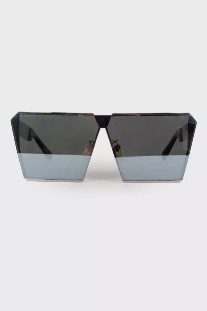 Rectangular sunglasses