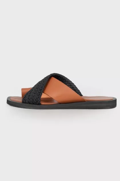 Leather slippers with textiles