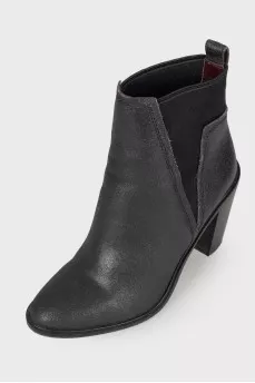 Leather booties with textile 