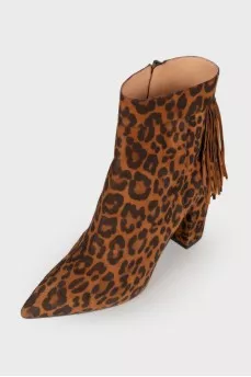 Ankle boots in animal print