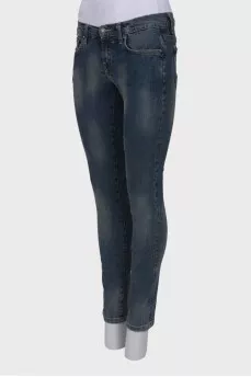 Jeans with rhinestones on the pocket