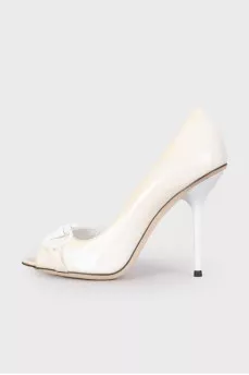 White shoes with yellow gradient
