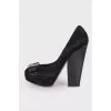Chunky suede pumps