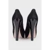 Chunky suede pumps