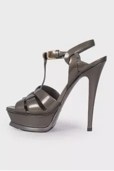 Tribute sandals