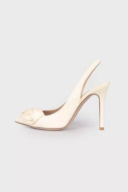 Milk shoes with a rose