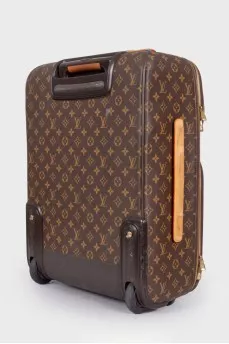 Monogram Pegase suitcase