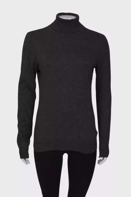 Gray silk golf