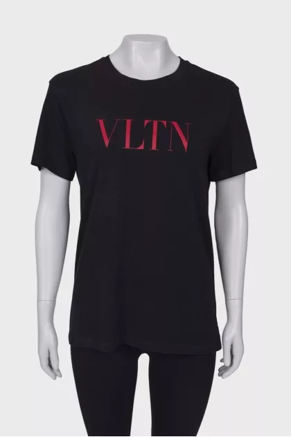 Black long t-shirt