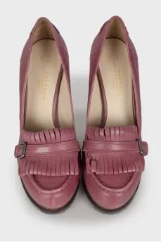 Фиолетовые кожаные туфли