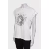 T-shirt with fringe on the back