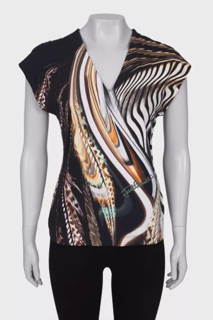 T-shirt with a fitted silhouette print