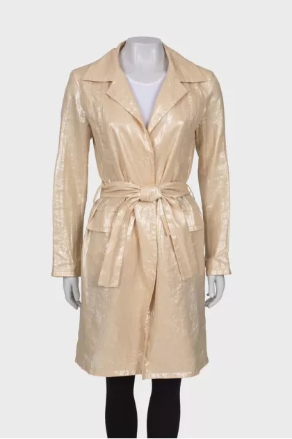 Linen cloak at the waist