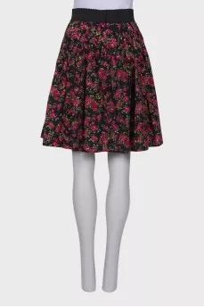 Black skirt in floral print