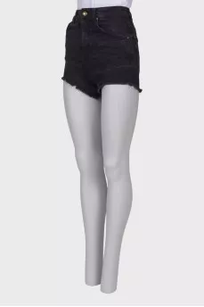 Black shorts with raw hem