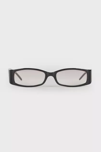 Rectangular prescription glasses