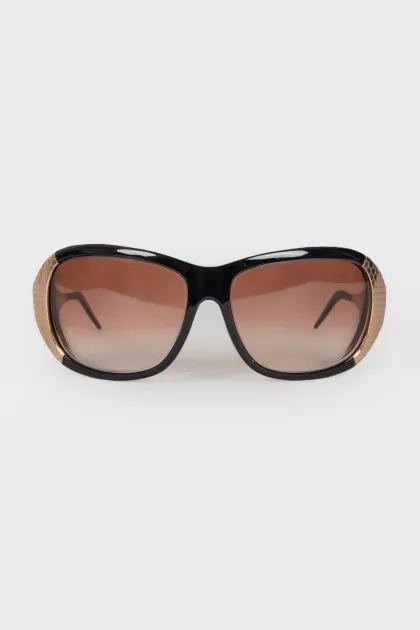 Oval prescription sunglasses