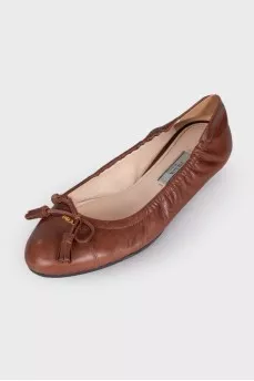Tasseled leather ballerinas