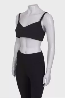 Чорний топ на бретелях