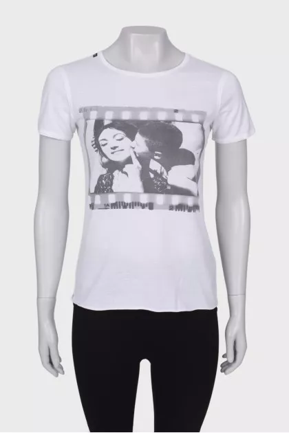 Raw seam T-shirt