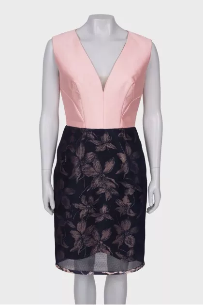 Two tone V-neck dress