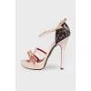 Lacquered sandals with lace