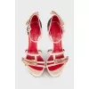 Lacquered sandals with lace