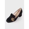 Fringed suede pumps