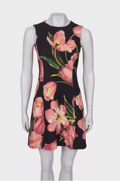 Dress in floral print