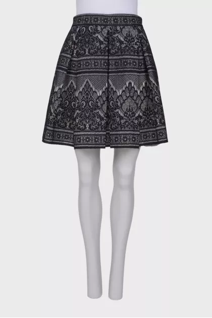 Patterned pleated skirt