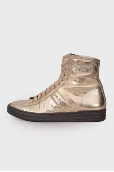 Golden boots